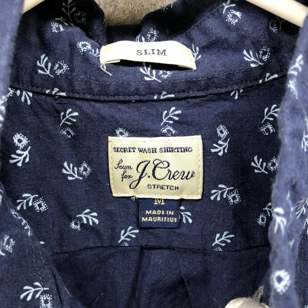 J.‎ Crew Long Sleeve Button Down Shirt Mens M Slim Navy Blue Floral Print Secret
